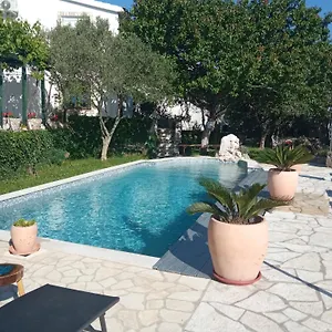 Katy&mladen Appartement