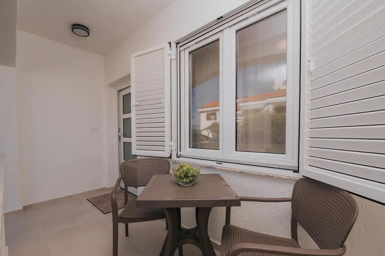 Apartments Virgine Maria I Baška