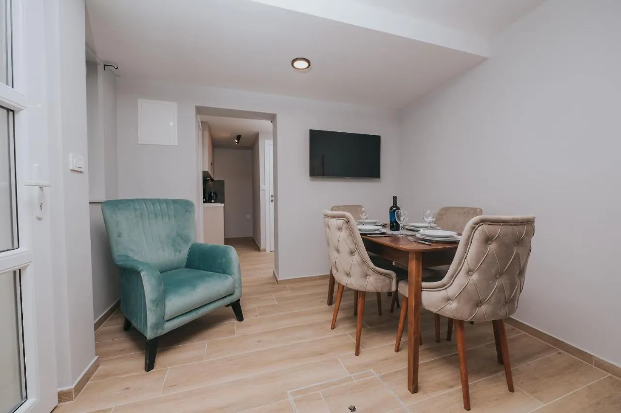 Apartments Virgine Maria I Baška 0*,