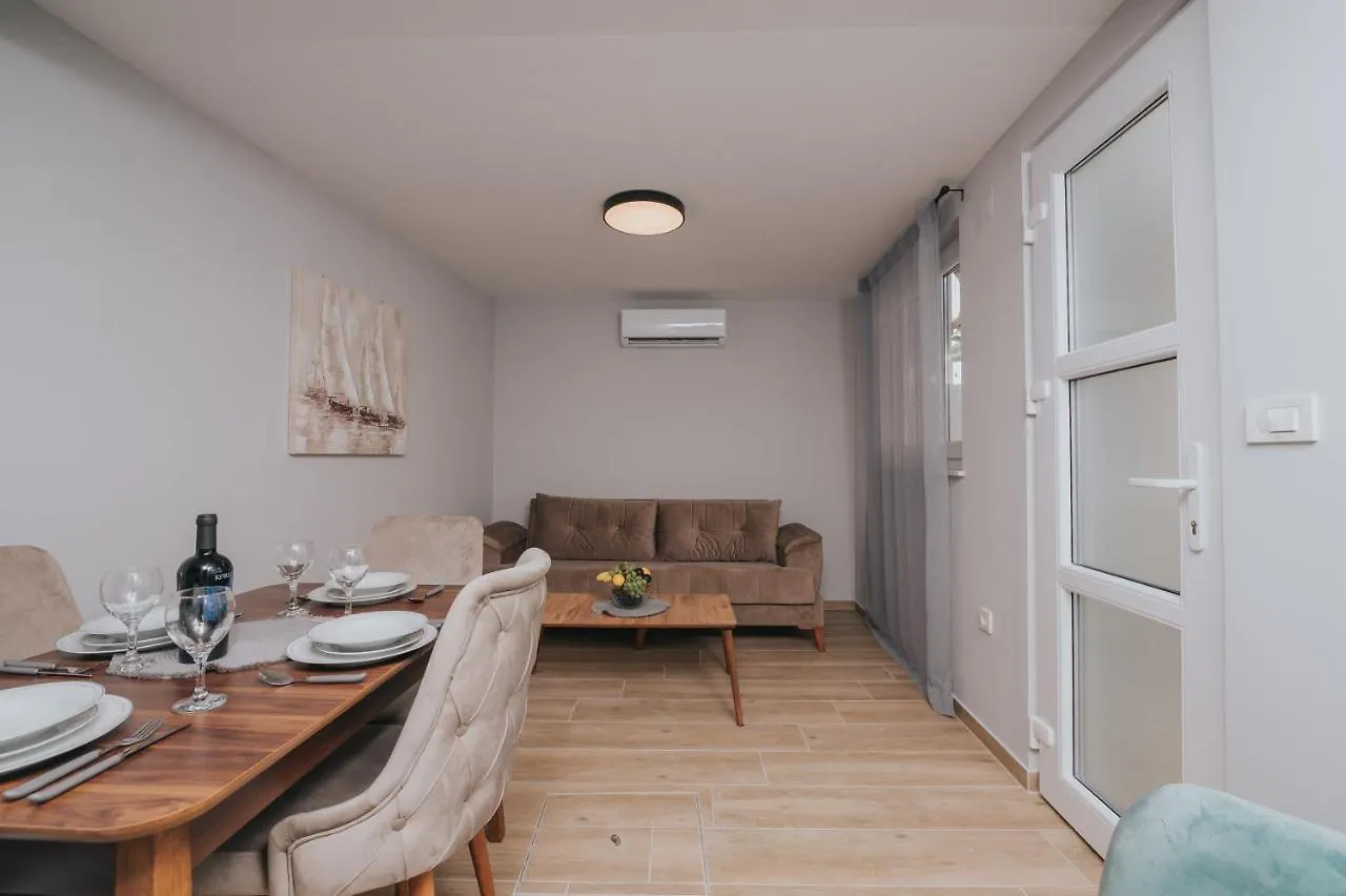 Apartments Virgine Maria I Baška