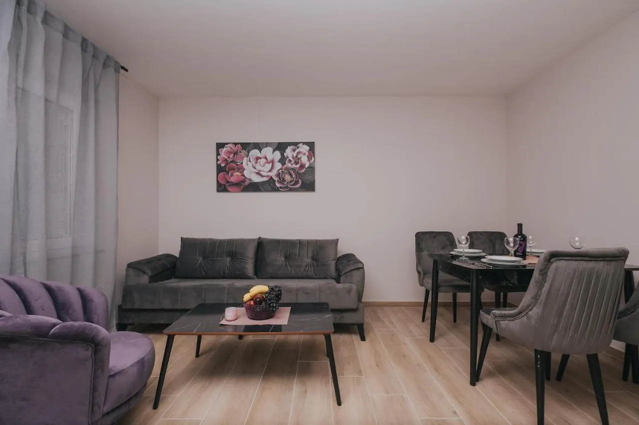 Apartments Virgine Maria I Baška