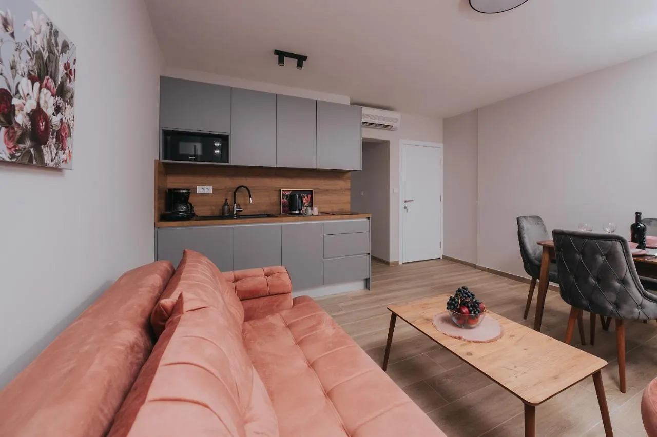 Apartments Virgine Maria I Baška Kroatien